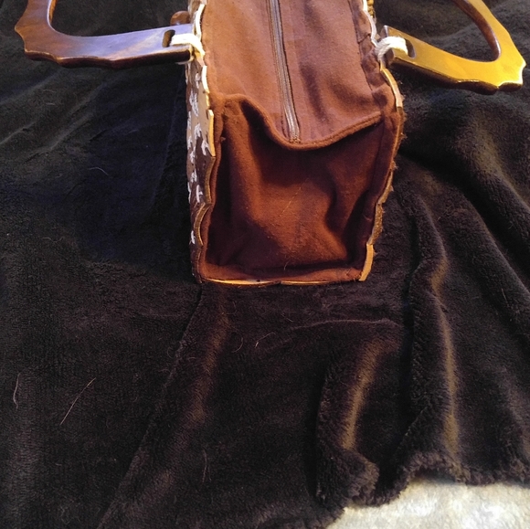 Purse - Picture 2 of 3